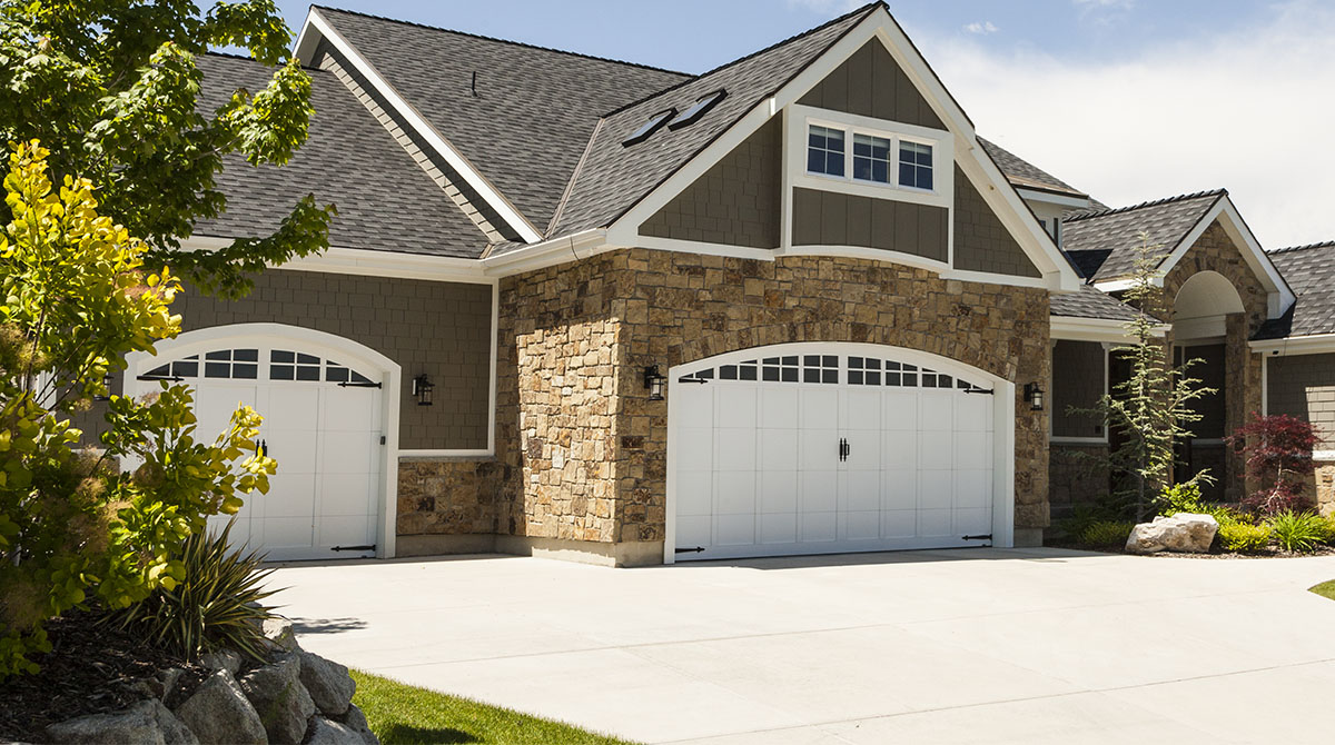 carriage-house-garage-doors-3