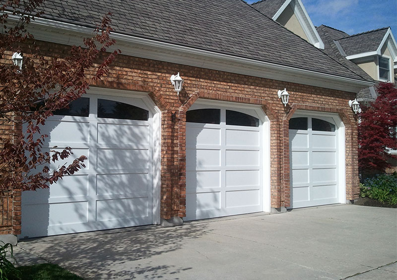 Pinnacle aluminum garage door