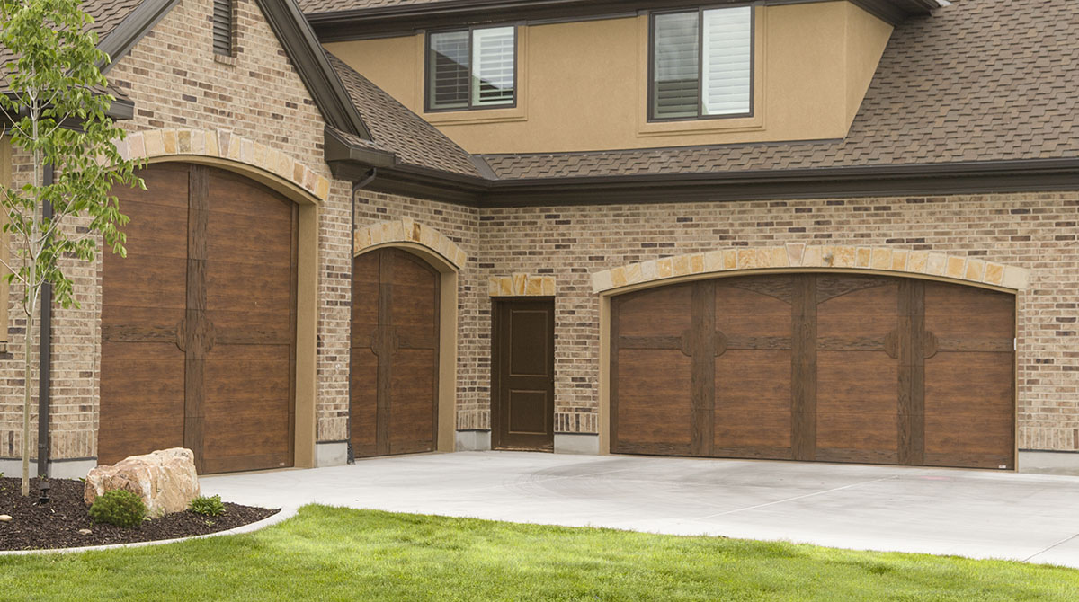 wood-garage-doors-4